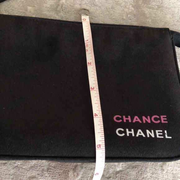 Chance Chanel cosmetic bag - Picture 8 of 10
